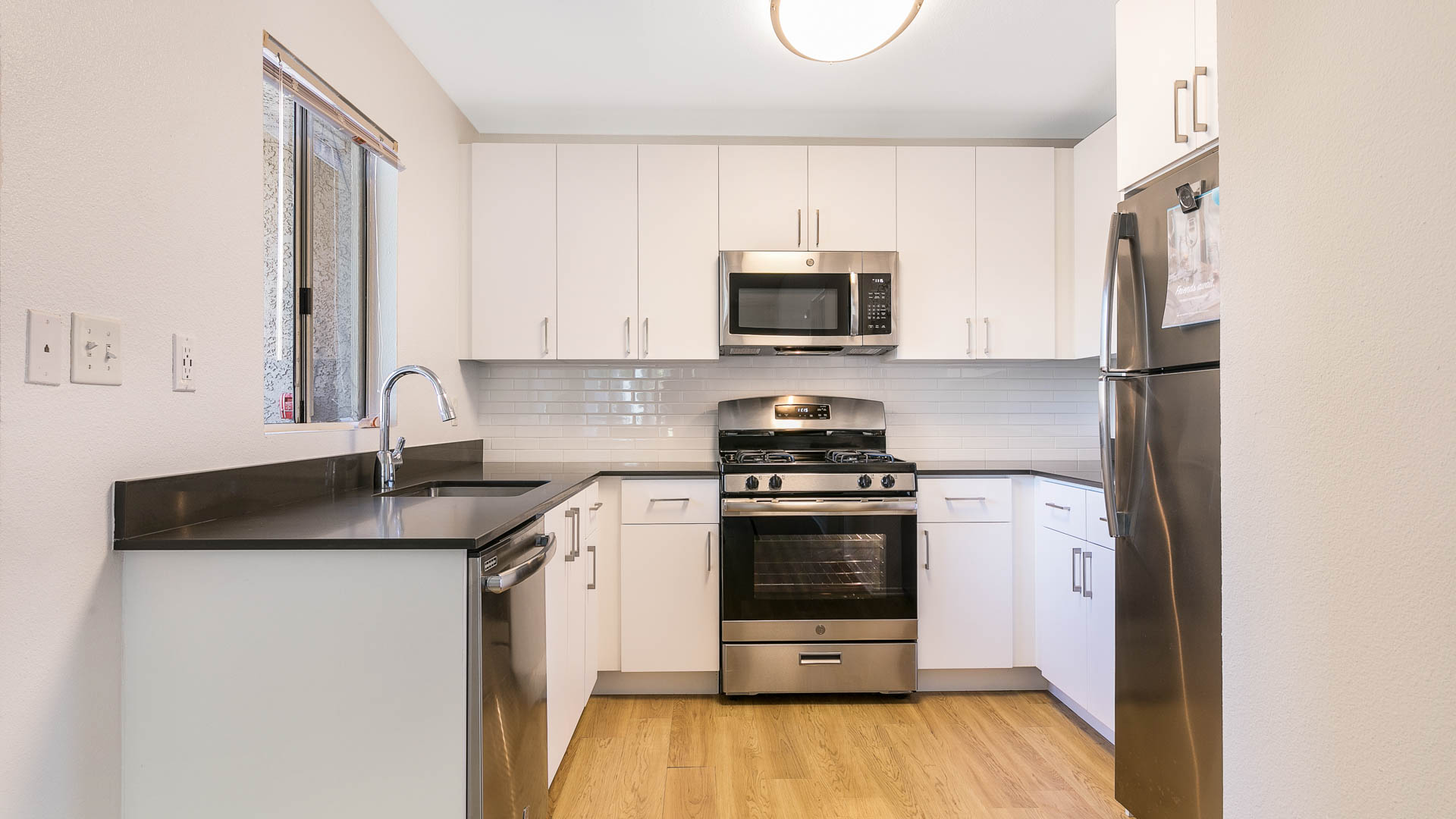 Hathaway Apartments 3 of 12