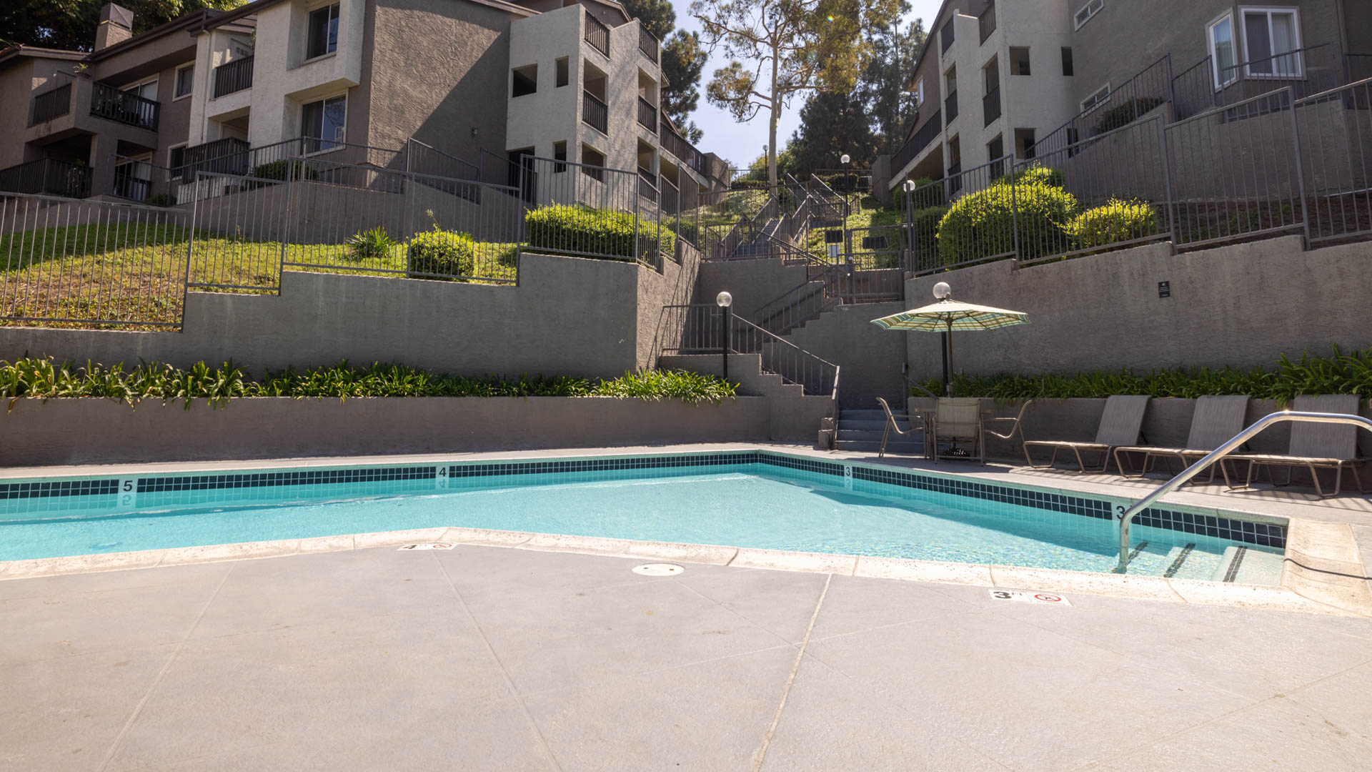Pool at Hathaway Apartments (3 of 5)