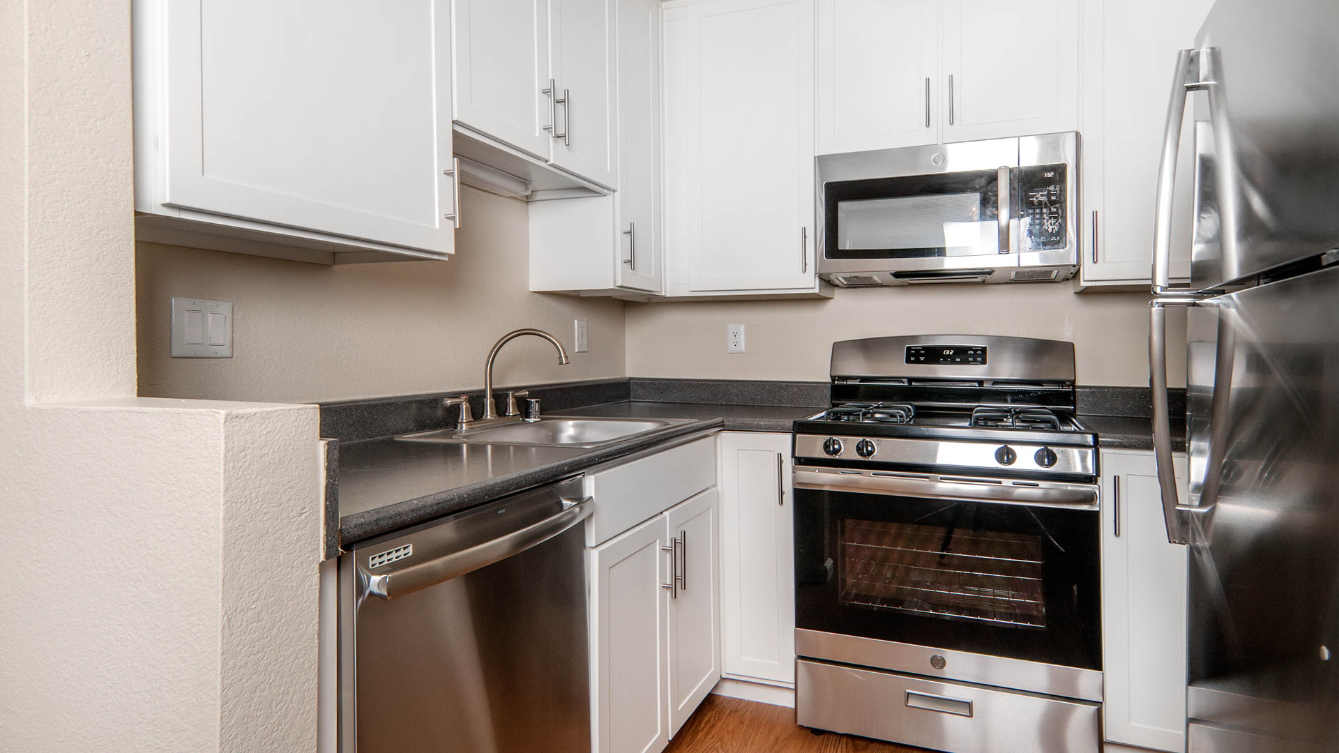 Lantern Cove Apartments 12 of 12
