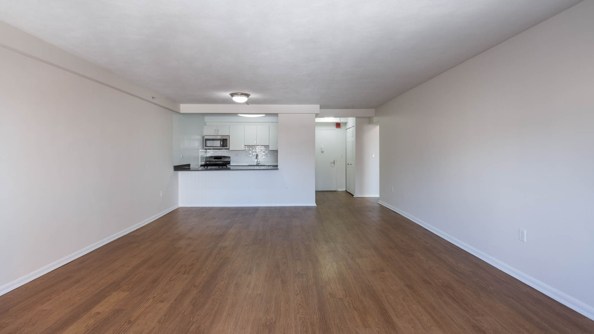 Emerson Place Apartments 4 of 6