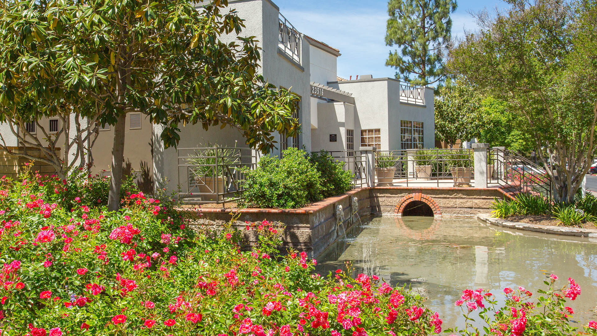 Northglen Apartments 3 of 12