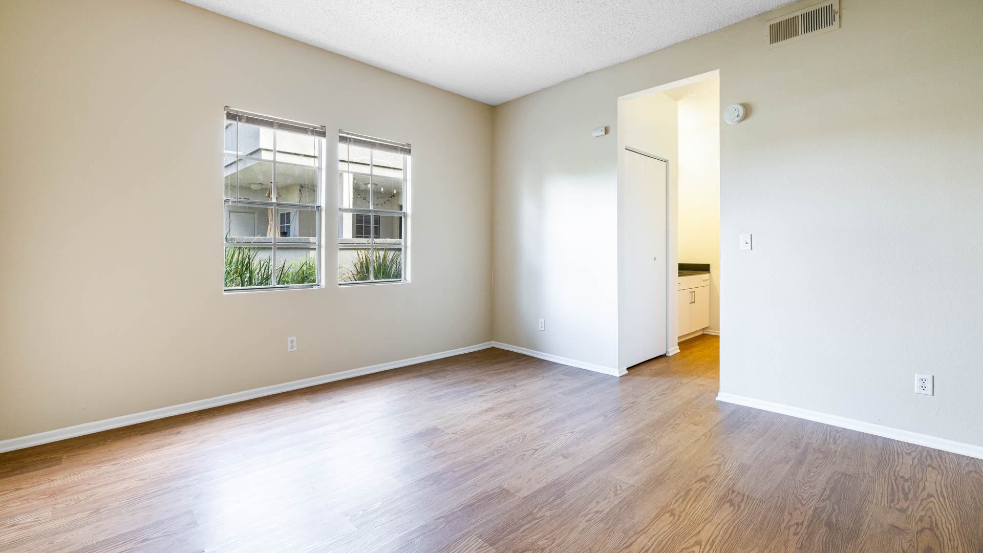 Northglen Apartments 2 of 6
