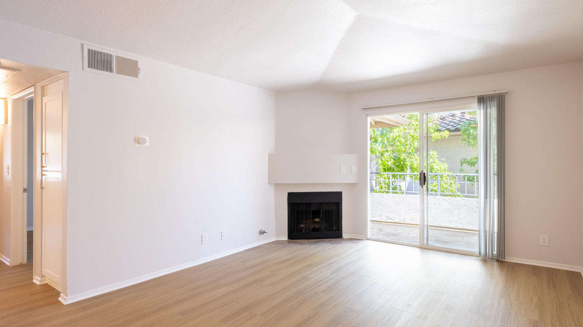Oak Park Apartment Homes 9 of 13