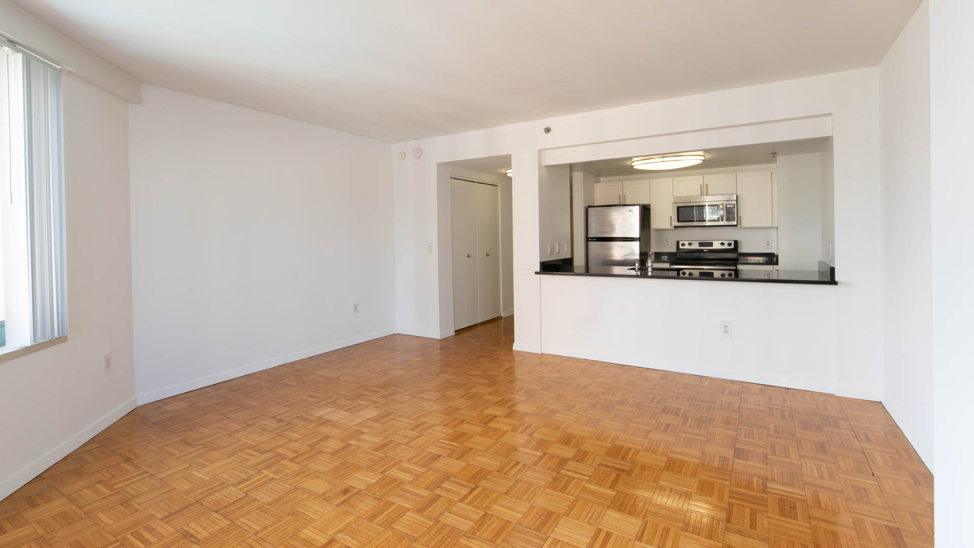 Portside Towers Apartments 9 of 12