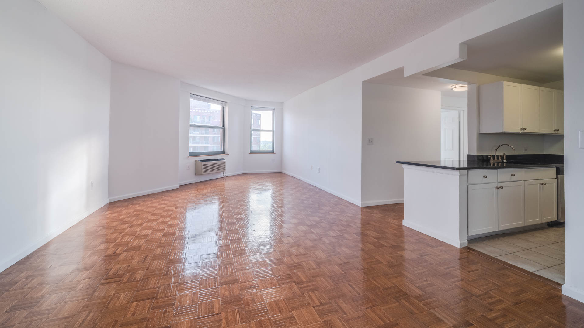 Portside Towers Apartments 10 of 12