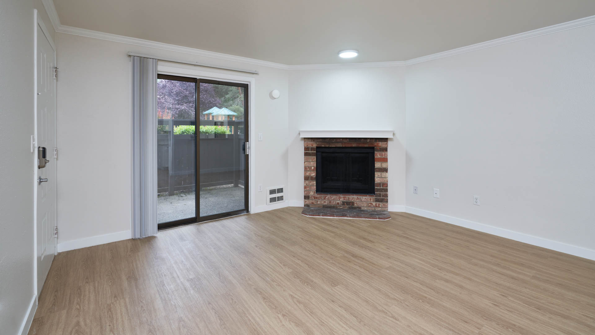 Bellevue Meadows Apartments 11 of 12