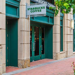 2400 M Apartments - Neighborhood 