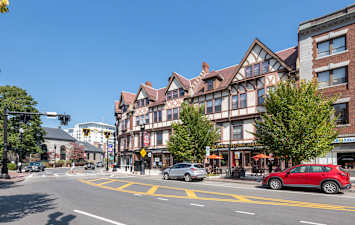 Rosecliff Apartments - Neighborhood