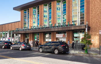 1500 Mass Apartments - Neighborhood