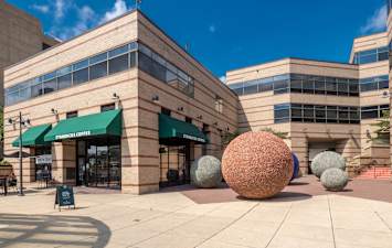 3003 Van Ness Apartments - Neighborhood 