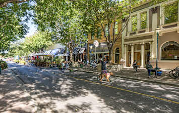 Huxley Apartments - Neighborhood