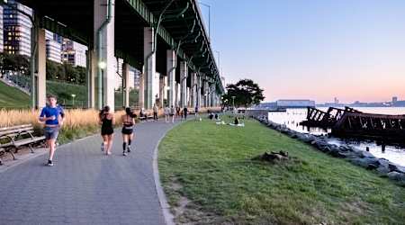 180 Riverside Boulevard Apartments - Neighborhood