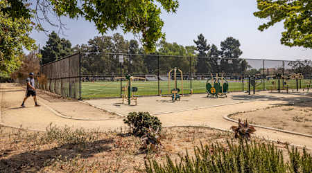 Westside Apartments - Neighborhood 