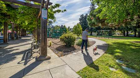 Huxley Apartments - Neighborhood