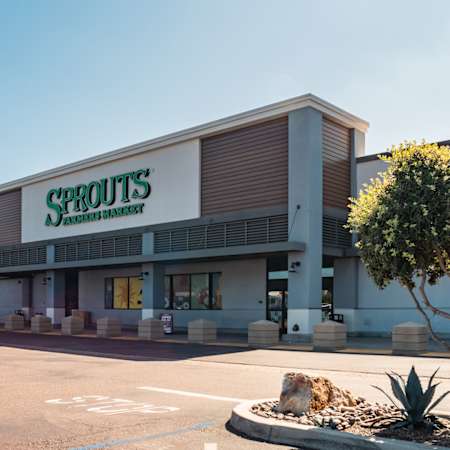 Canyon Ridge Apartments - Shopping