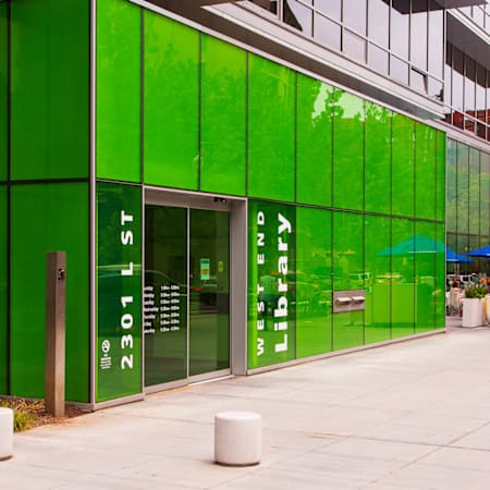 2400 M Apartments - Neighborhood 