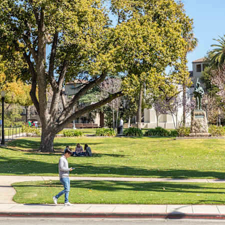 Acappella Pasadena Apartments - Neighborhood 