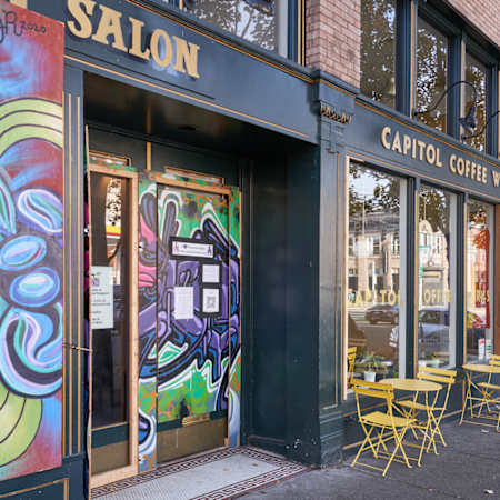 Chloe on Madison - Neighborhood