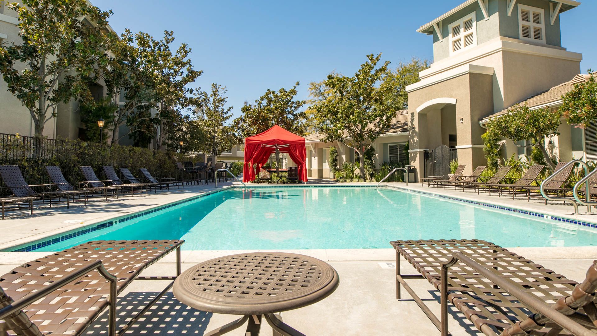 Skycrest Apartments Valencia Ca