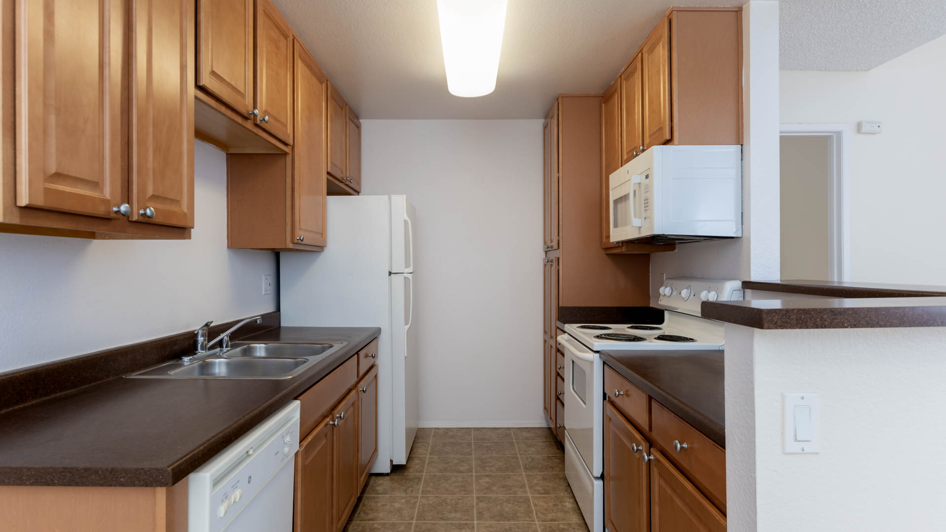 Montierra Apartments - Rancho Penasquitos - 9904 Kika Court