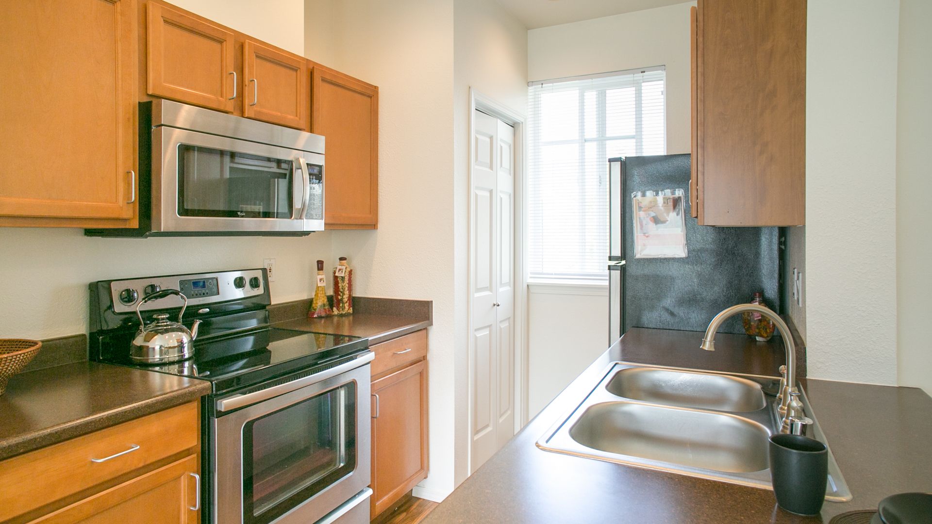 Chelsea Square Apartments in Downtown Redmond 16340 N.E. 83rd Street