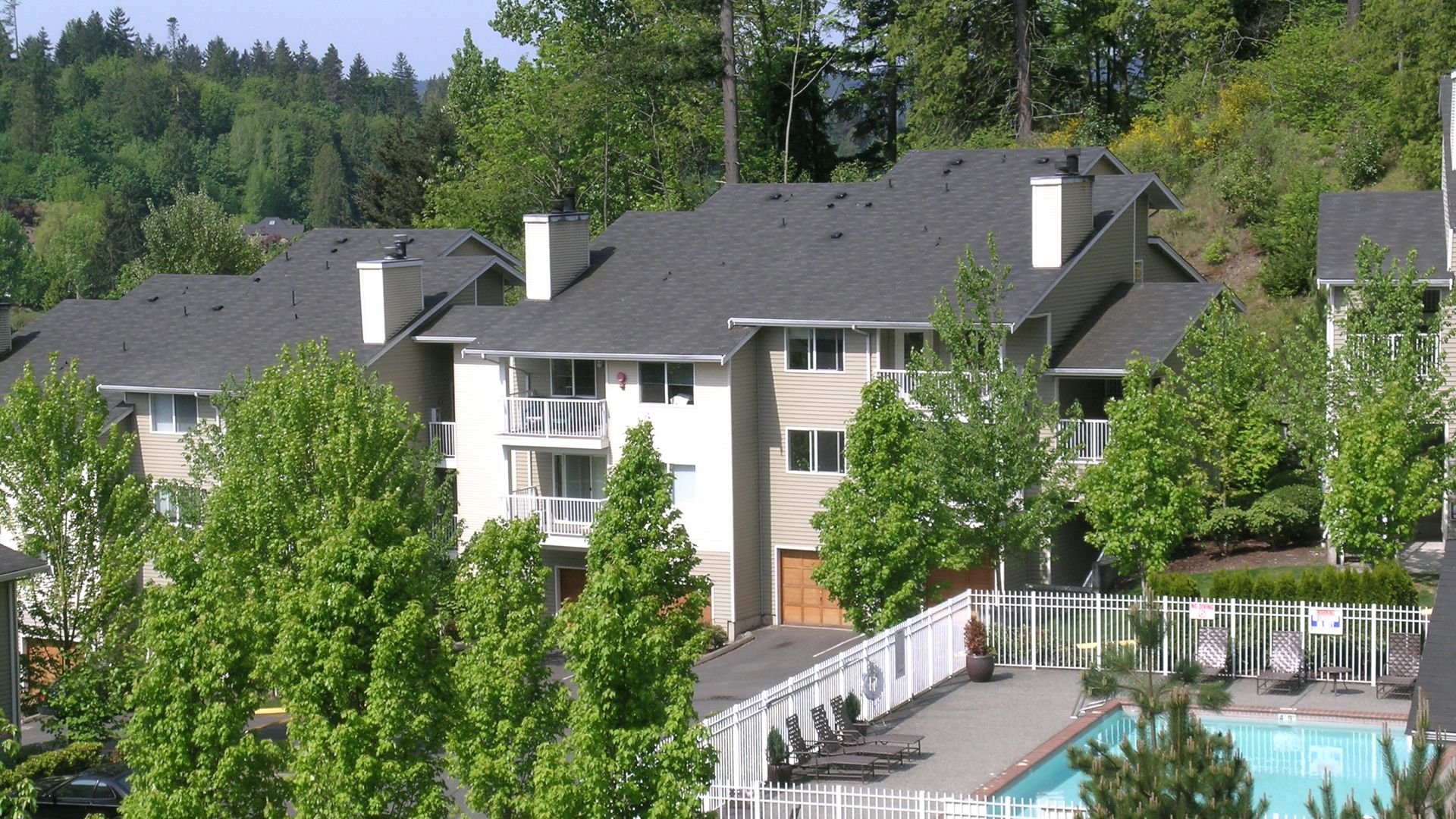 Ivorywood Apartments in Bothell 8700 Northeast Bothell Way
