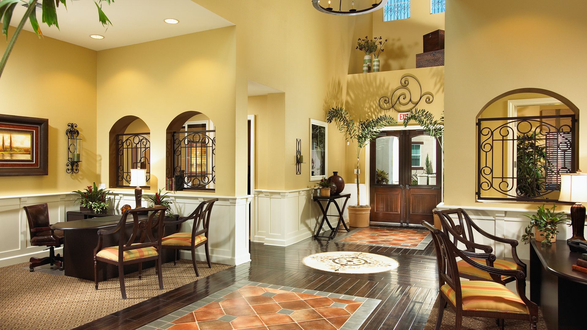 Vintage Apartments Lobby 