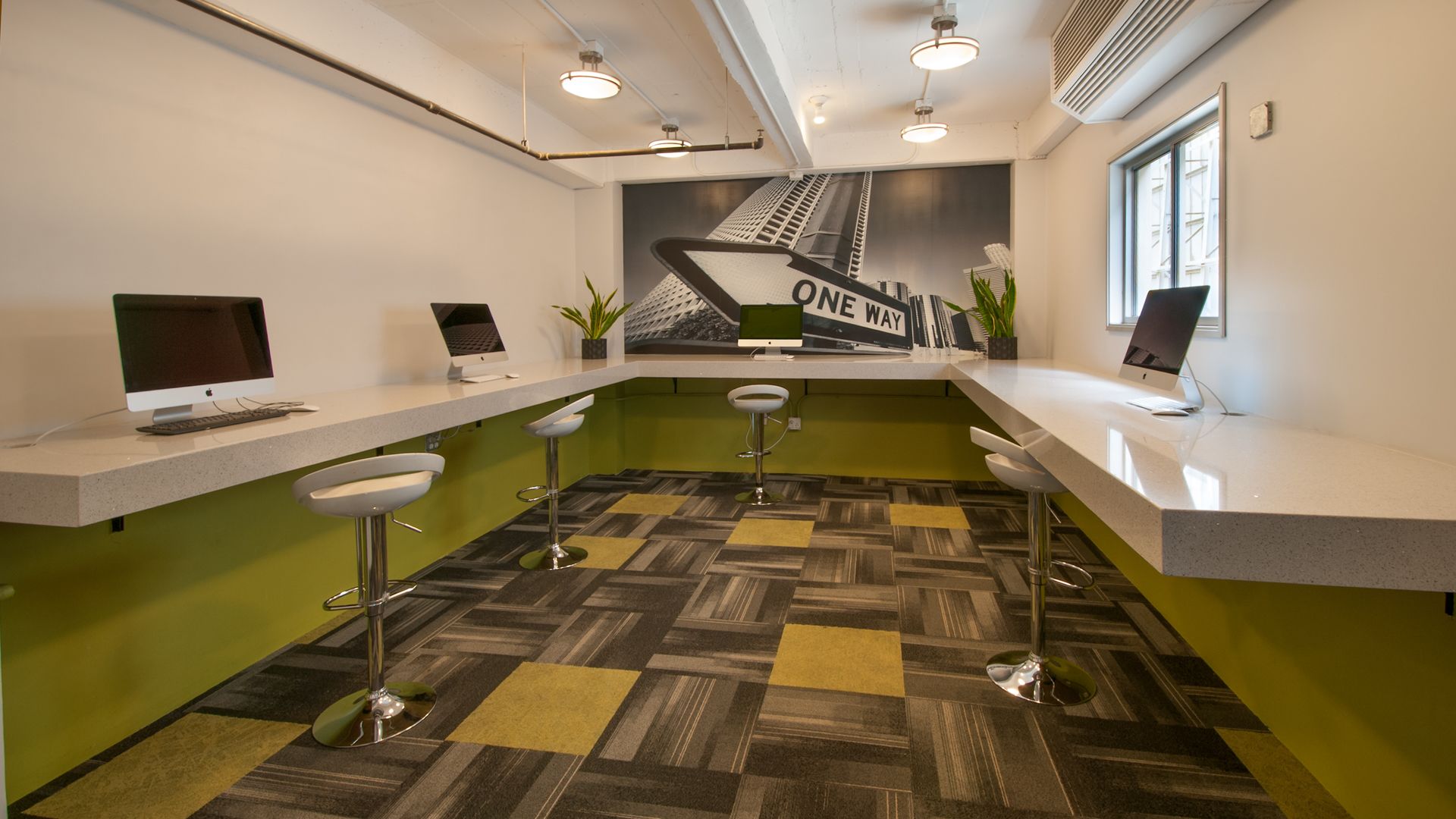 Pegasus Apartments Financial District Los Angeles 612 S Flower Street Equityapartments Com