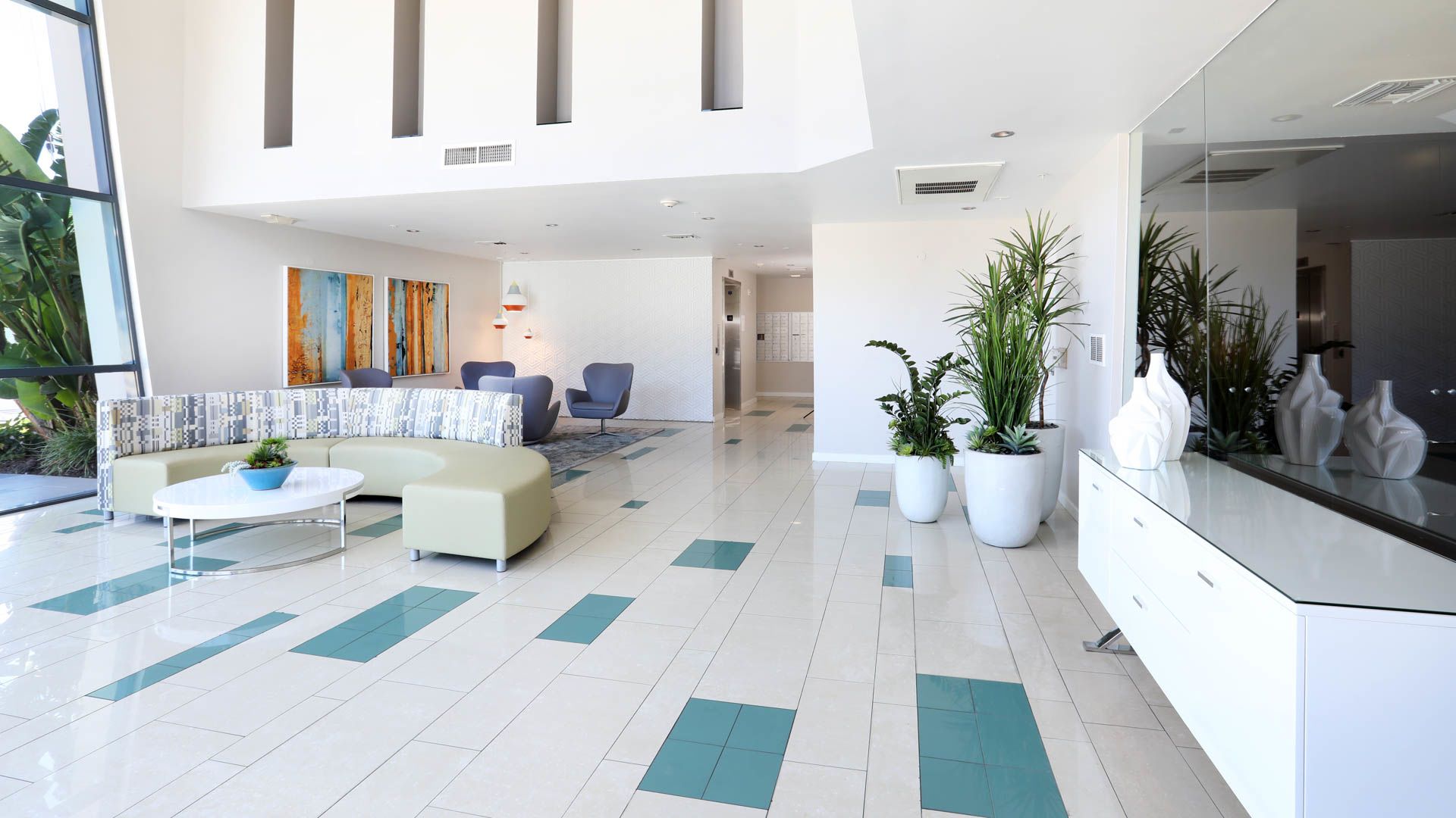 Lindley Apartments Encino 5536 Lindley Avenue