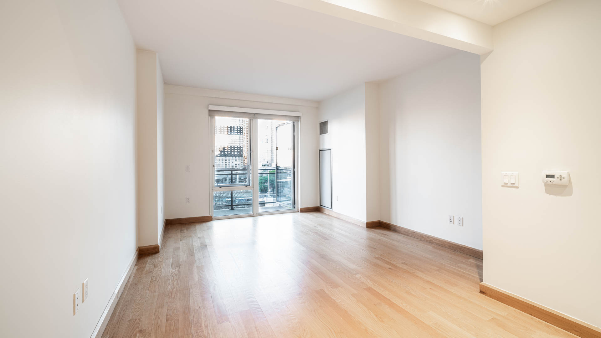 Mantena Apartments In Midtown West 431 W 37th Street Equityapartments Com