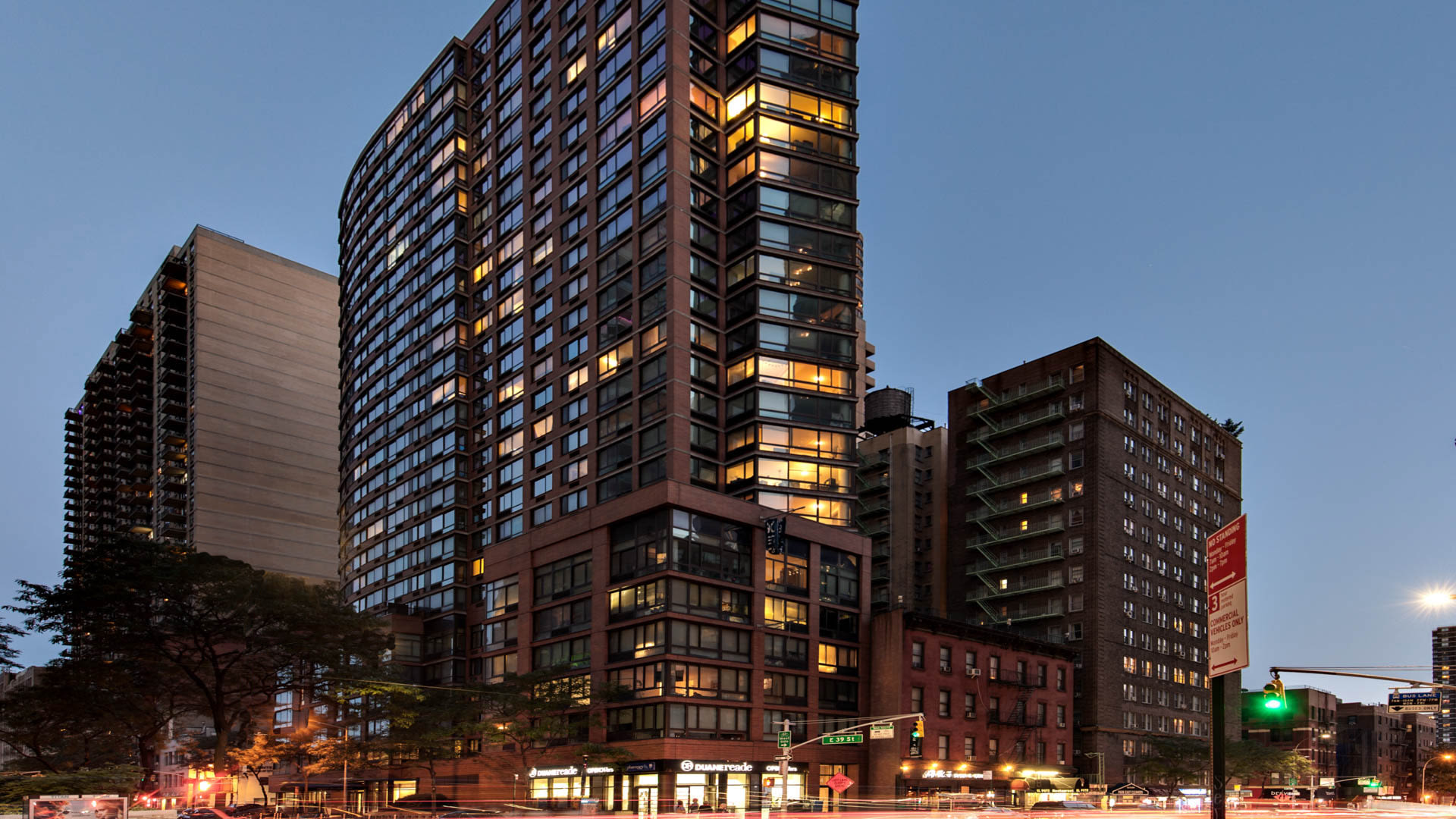 300 East 39th Apartments in Murray Hill 300 East 39th Street