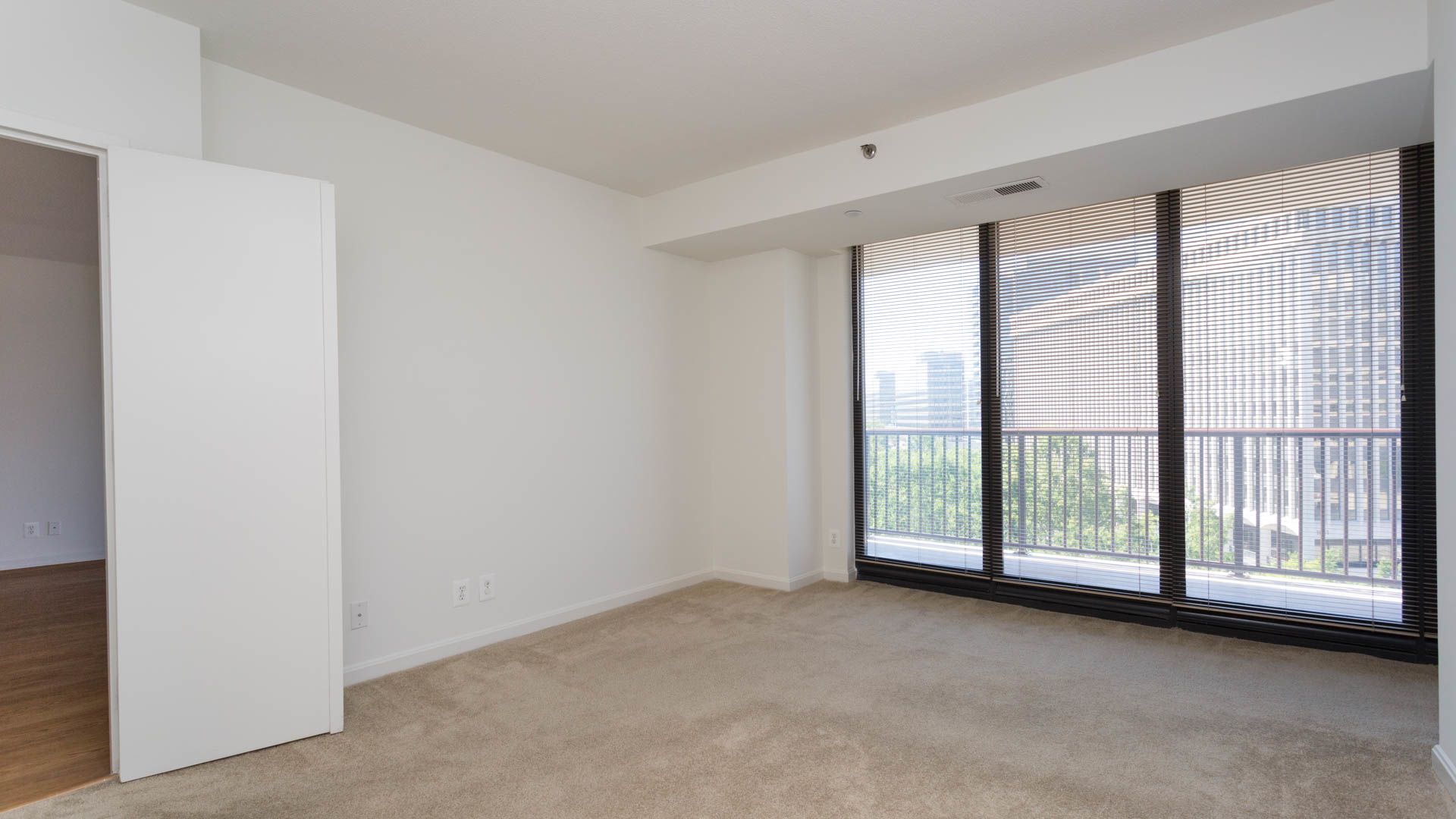 Crystal Place Apartments in Crystal City 1801 Crystal Dr