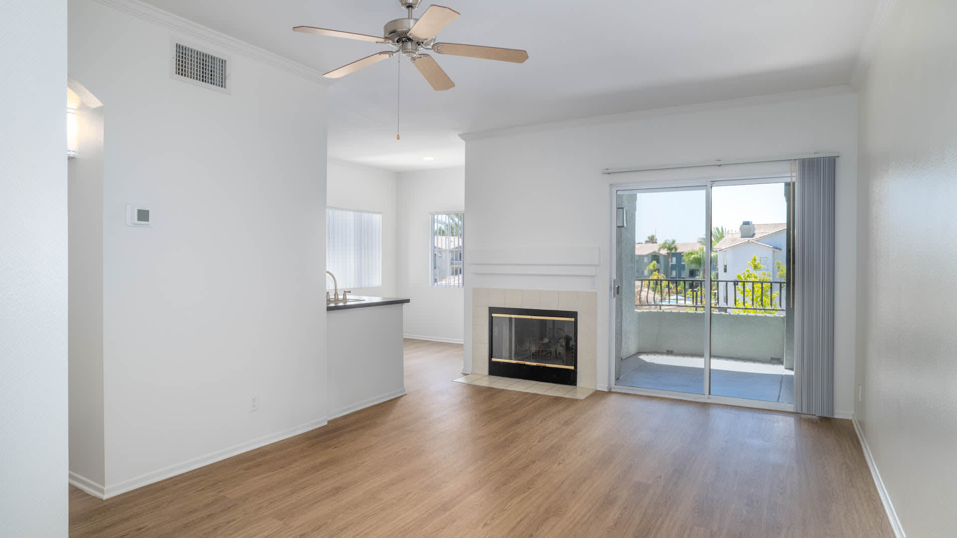 Sonterra at Foothill Ranch Apartments - Living Room