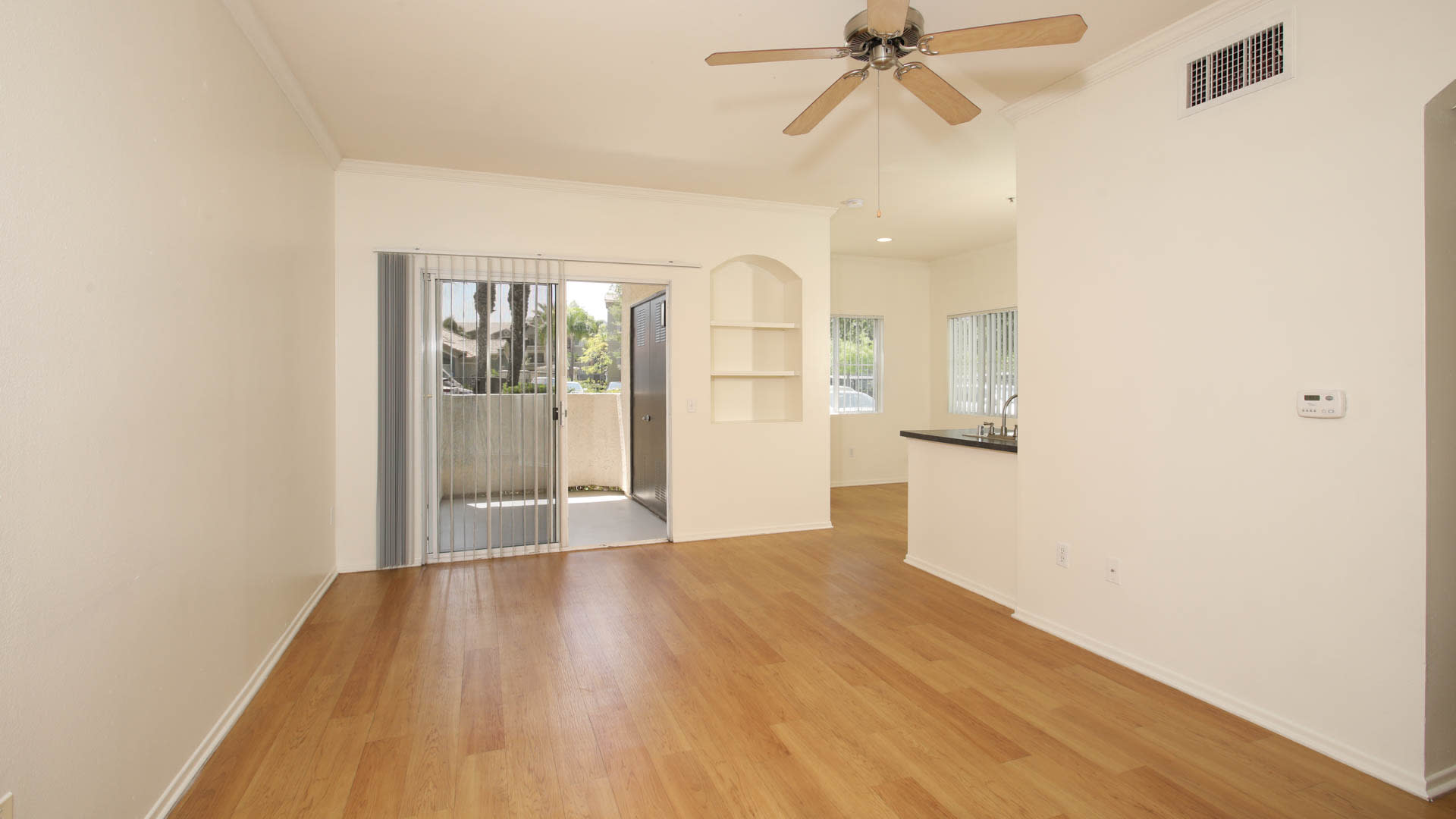 Sonterra at Foothill Ranch Apartments - Living Room