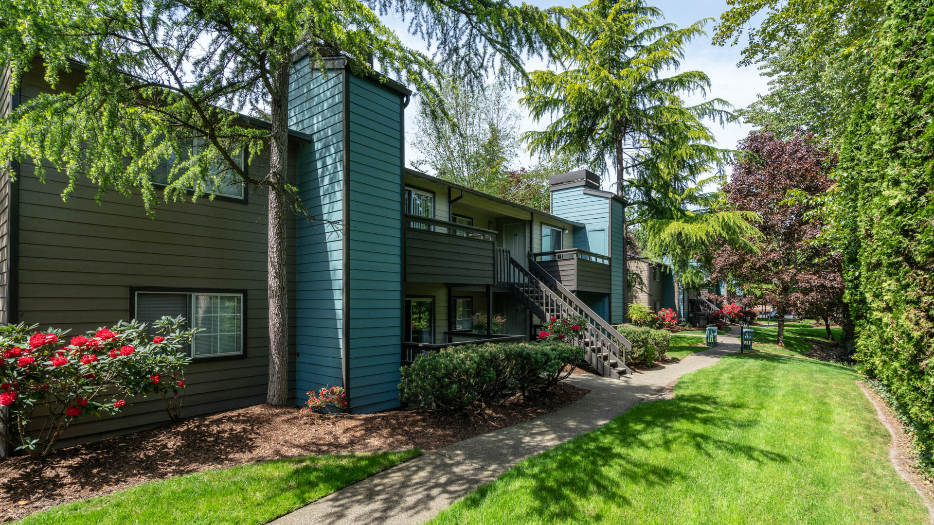 Surrey Downs Apartments in Factoria 13035 S.E. 26th Street