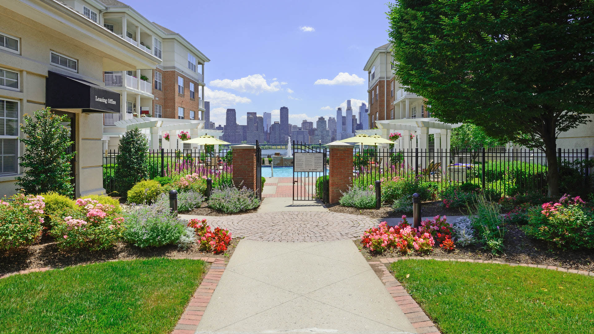 The Landings at Port Imperial Apartments Four Avenue at Port Imperial