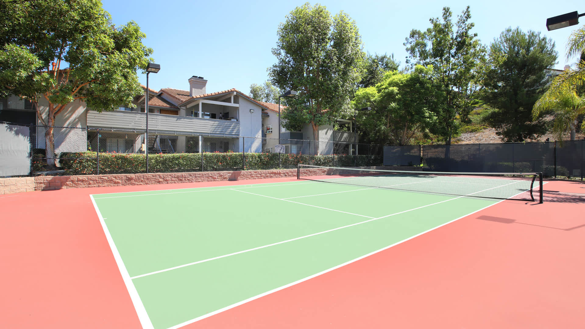 Windridge Apartments - Tennis Court