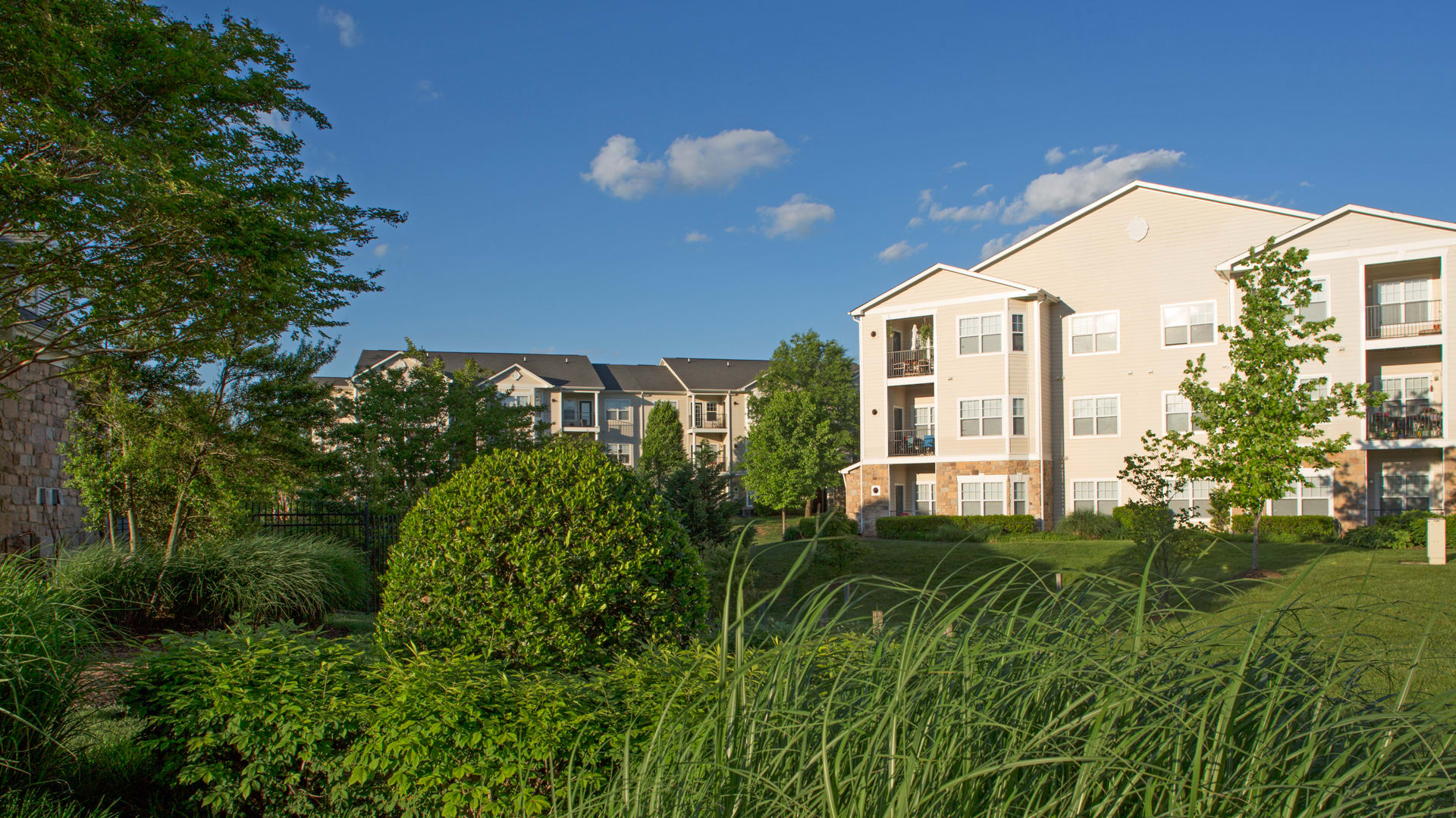 The Reserve at Fairfax Corner Apartments 11727 Fairfax Woods Way