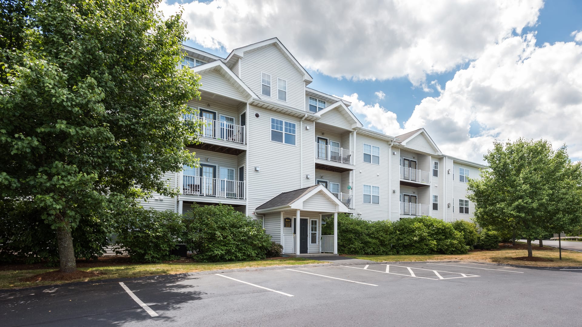 Liberty Park Apartments - Exterior