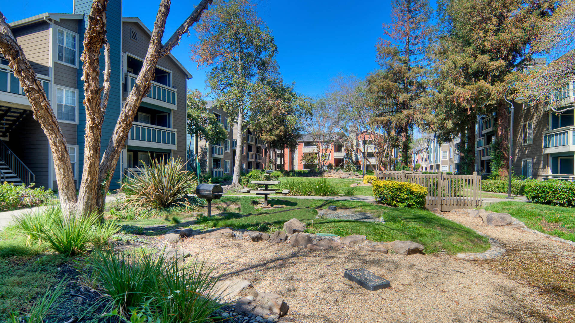 Mill Creek Apartments - Exterior 