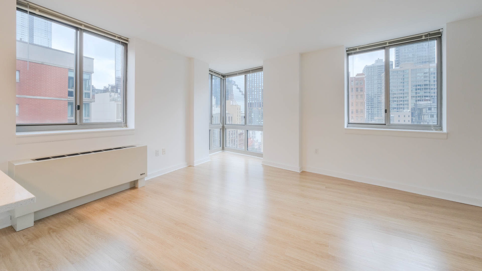 Hudson Crossing Apartments in Midtown West - 400 West 37th St - Special  Offer! | EquityApartments.com