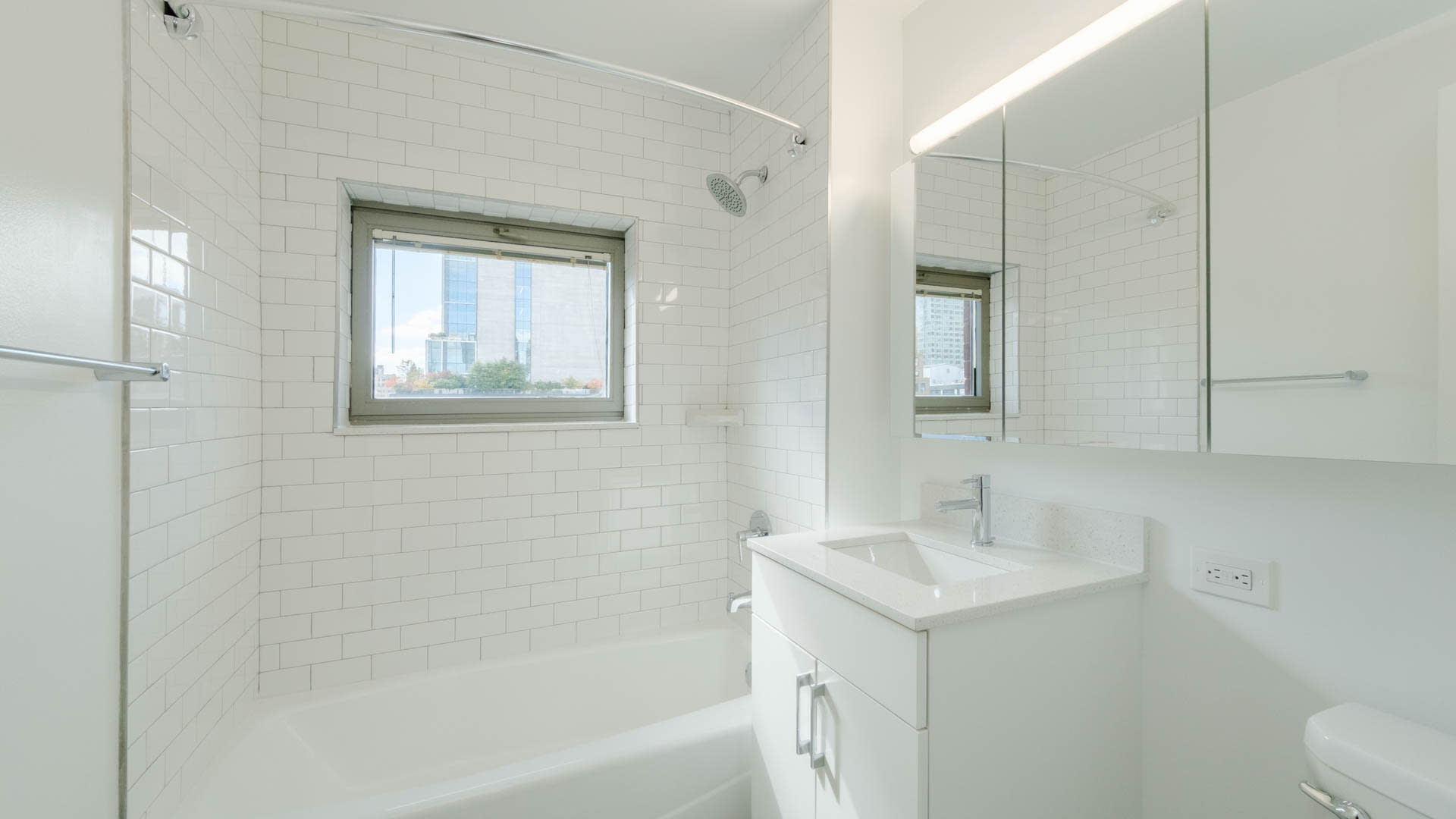 400 W 37 St #14K, Manhattan, NY 10018 4