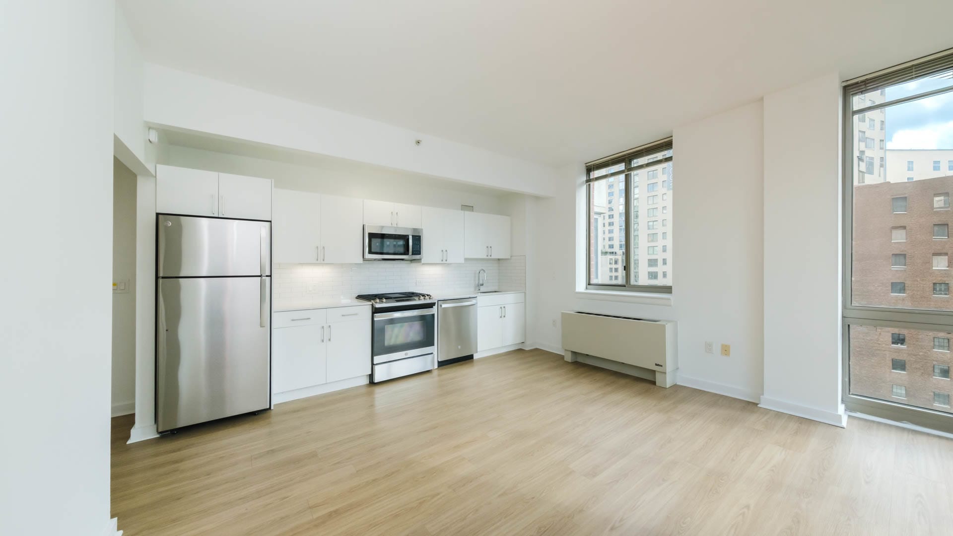 475 9 Avenue #14K, Manhattan, NY 10018 1
