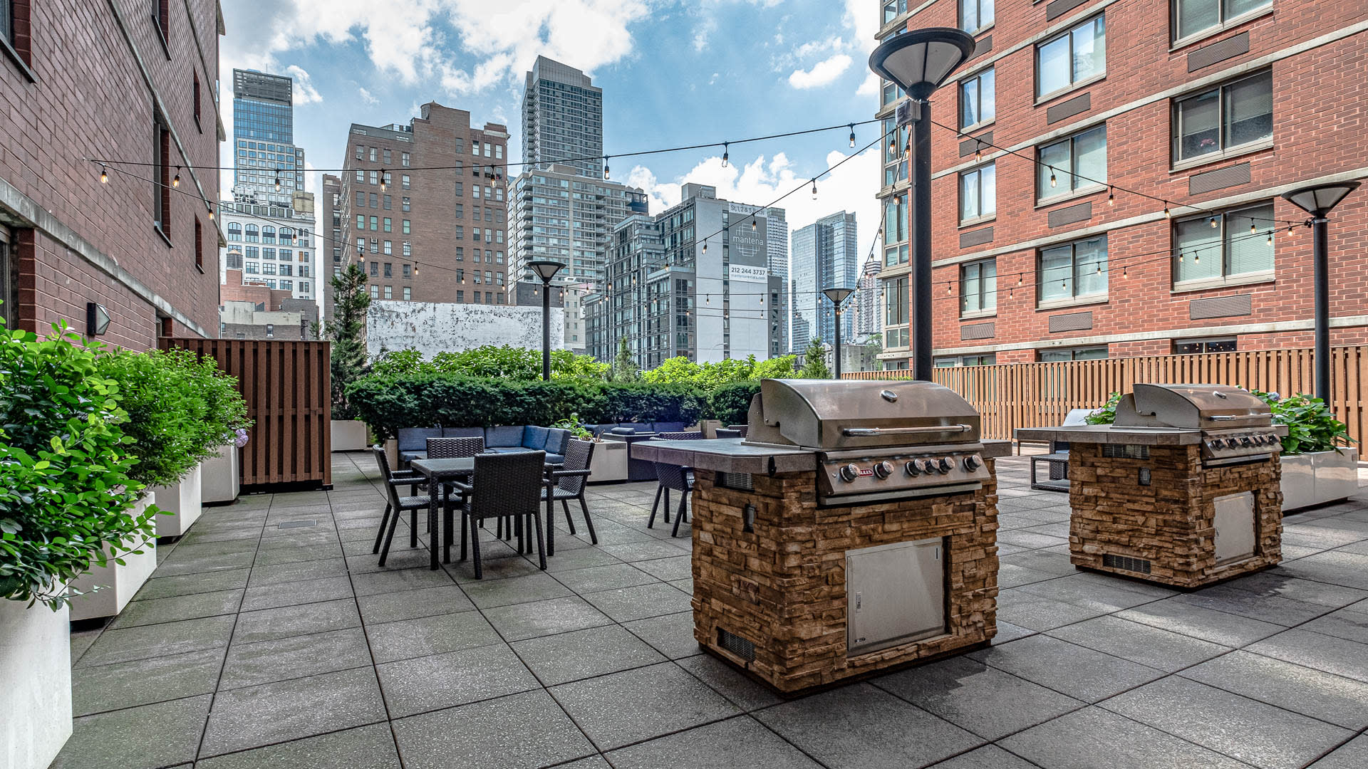 Hudson Crossing Apartments in Midtown West - 400 West 37th St - Special  Offer! | EquityApartments.com