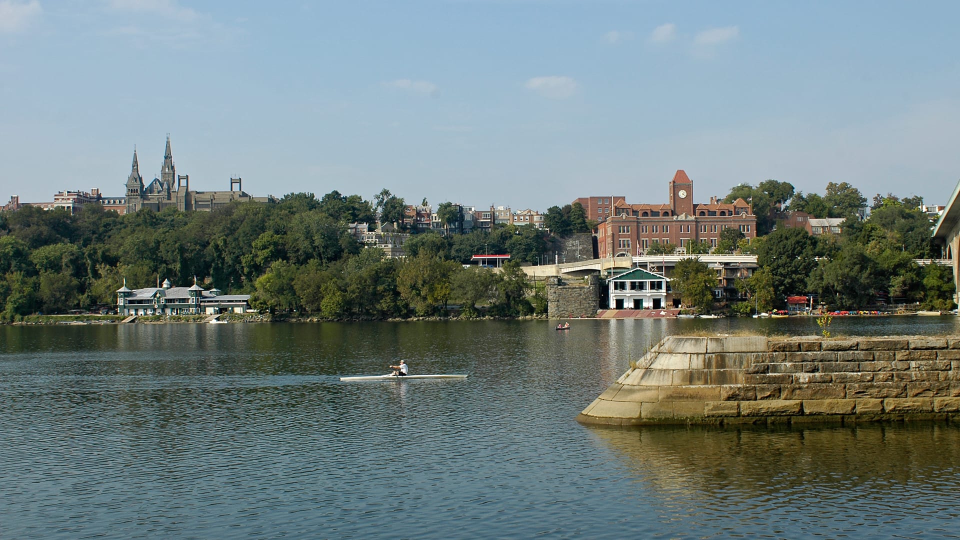 2400 M Apartments - Neighborhood