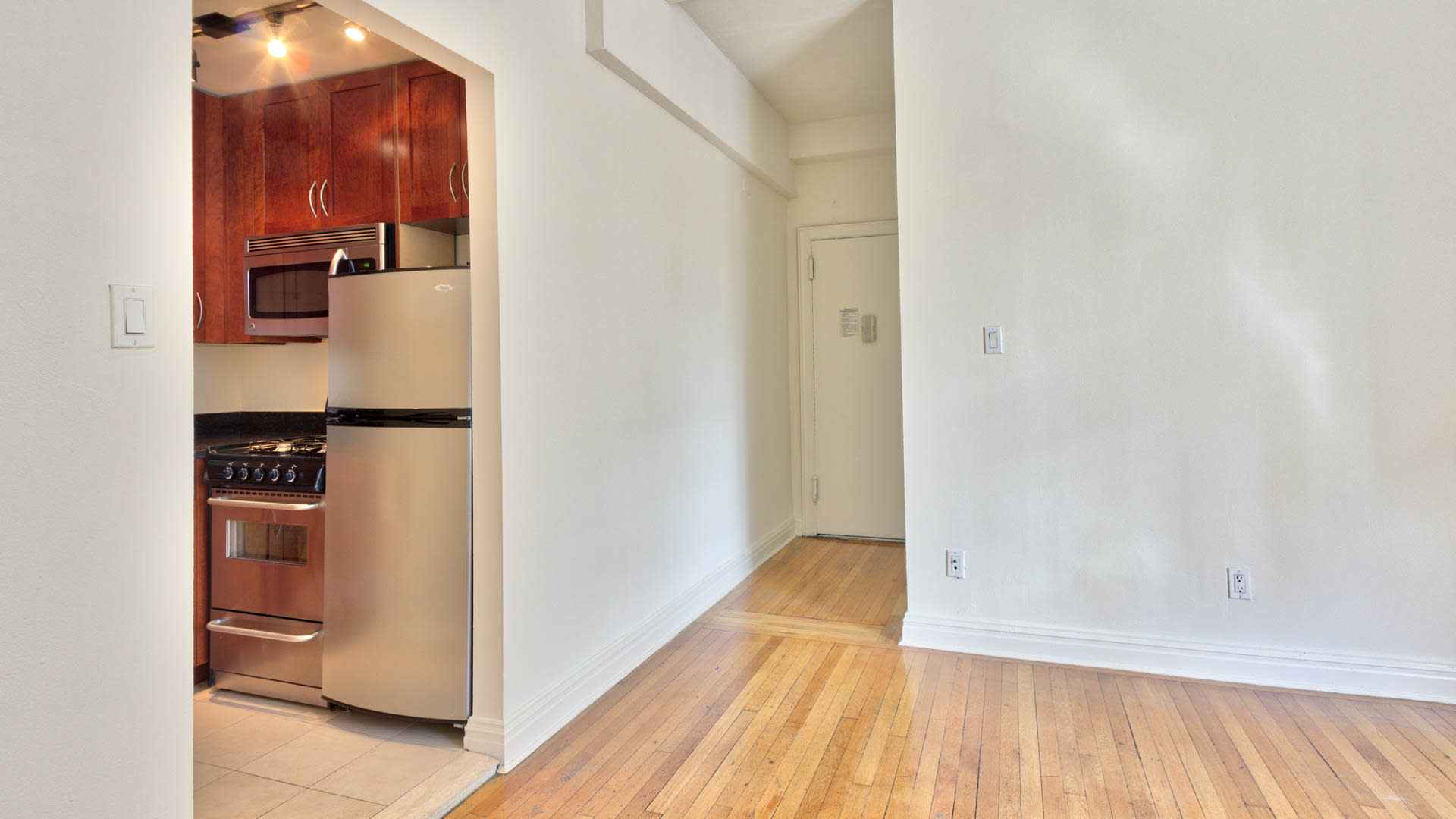 228 West 71 Street #09B, Manhattan, NY 10023 2