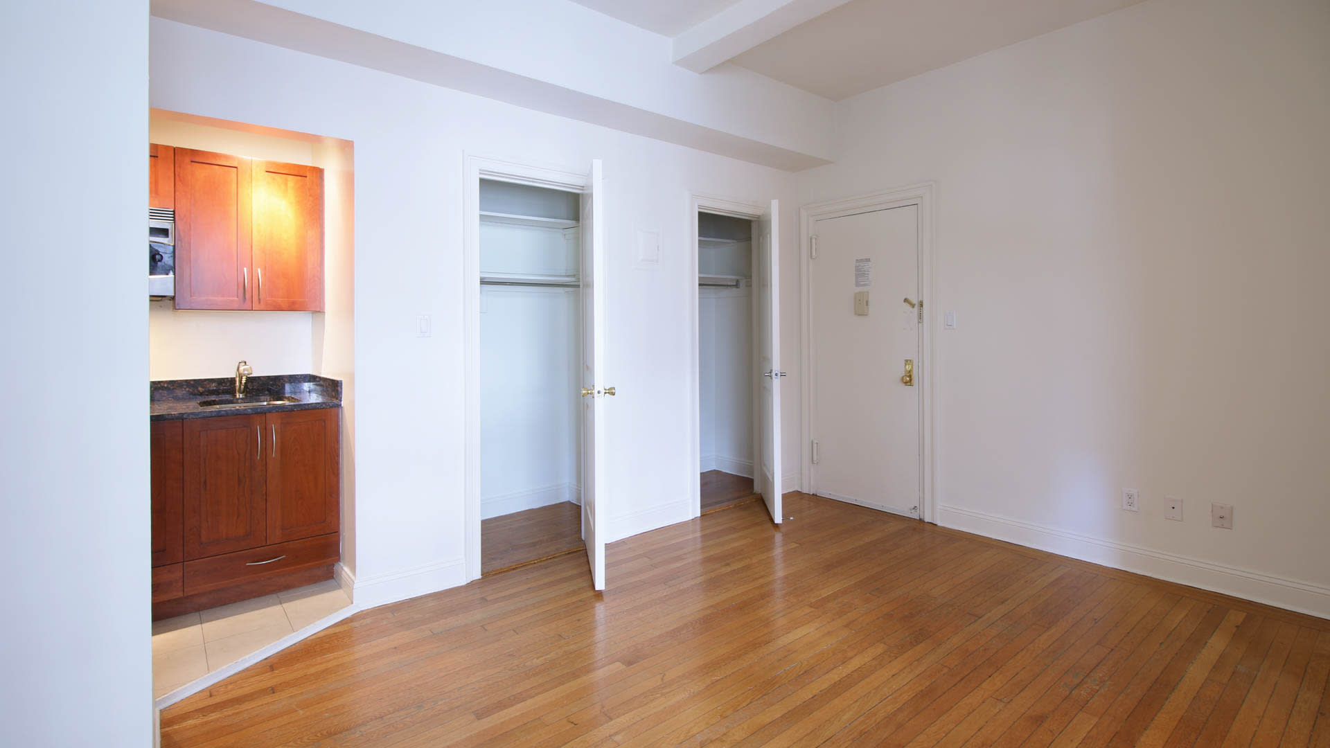 228 West 71 Street #10F, Manhattan, NY 10023 3