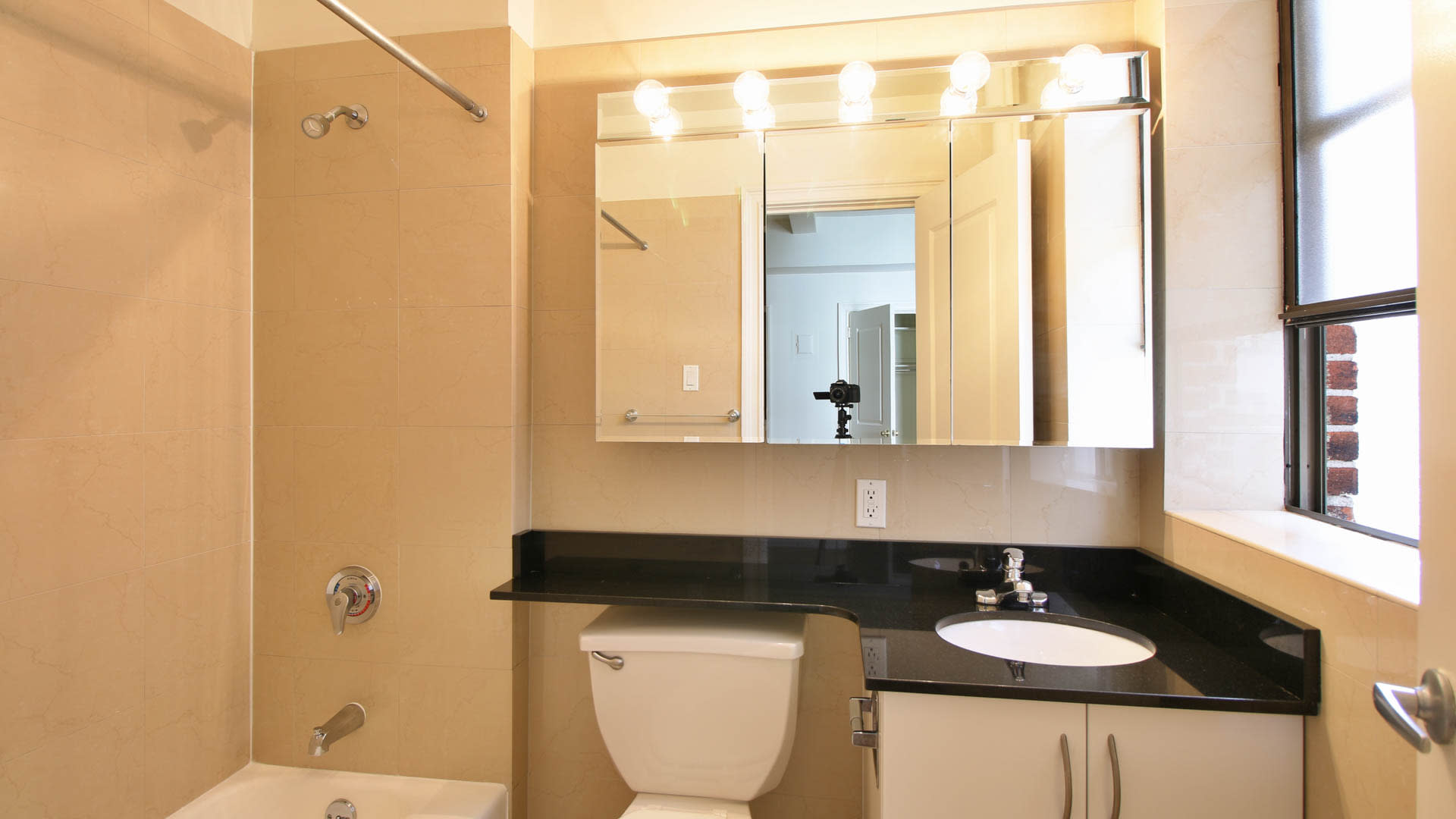 228 West 71 Street #10F, Manhattan, NY 10023 4