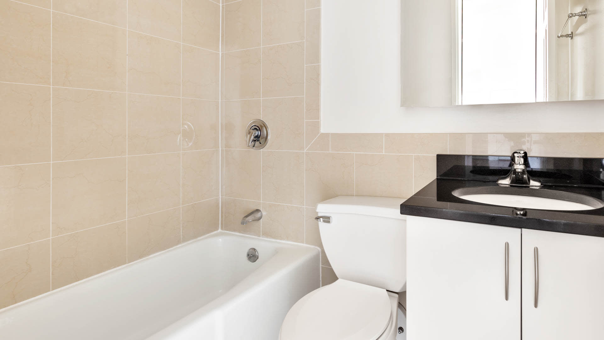 50 West 77 Street #12J, Manhattan, NY 10023 5
