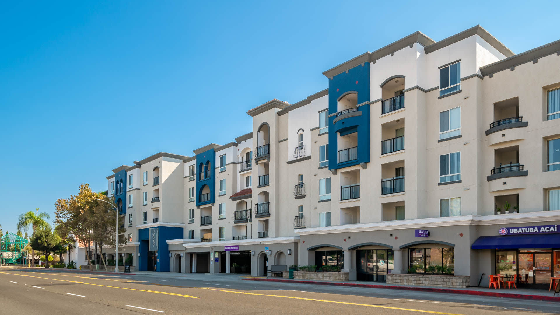 City Pointe Apartments - Exterior